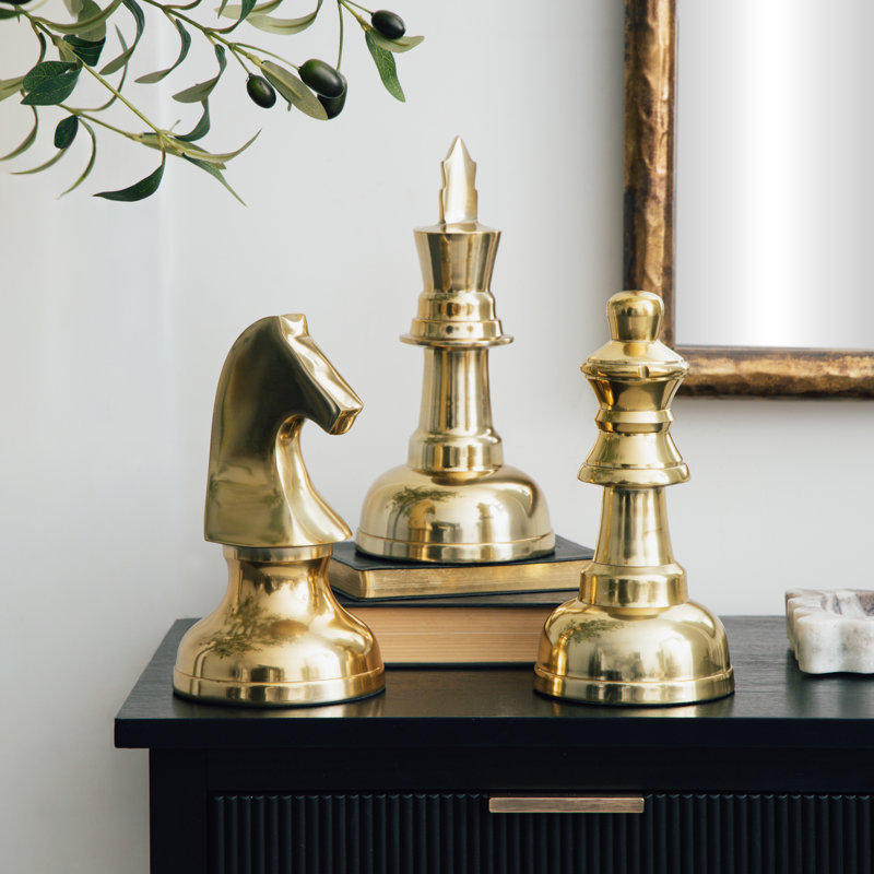 Aluminum Metal Chess Decorative Sculpture with Knight, Queen and King Set, Gold