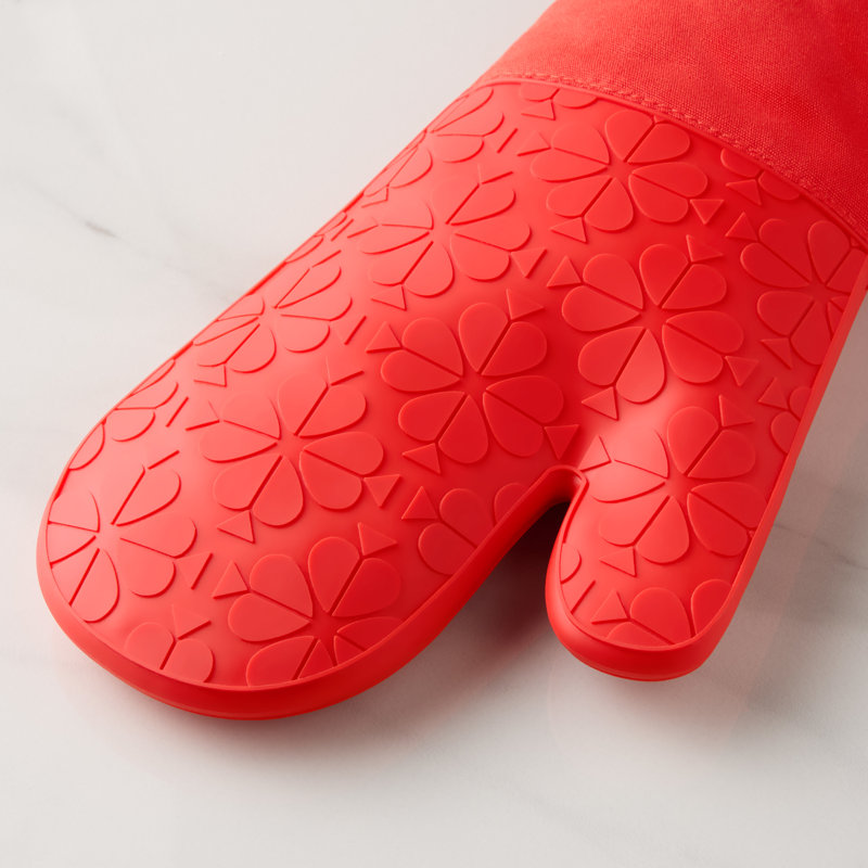 Kate Spade New York Spade Flower 7"x13" Soft Silicone Oven Mitt, Red/Pink