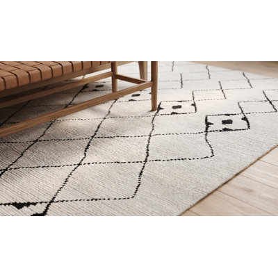 Tapis ivoire en laine noué à la main Rhea Diamond