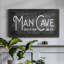 Toile encadrée de qualité supérieure «Man Cave» - prête à être accrochée-88113319-88113313