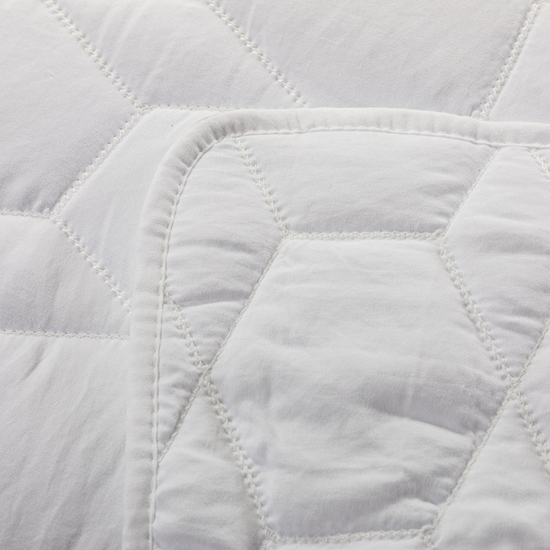 Ensemble de courtepointe en microfibre 4 pièces Jeanne, Courtepointe très grand / très grand californien, Blanc