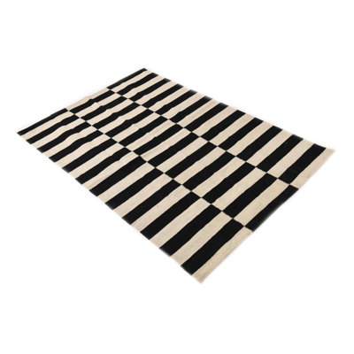 Tapis noir et blanc Murtagh
