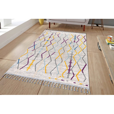 Tapis jaune / mauve / gris en polyester tissé à la machine 3 pi 10 po x 5 pi 11 po Terah Southwestern
