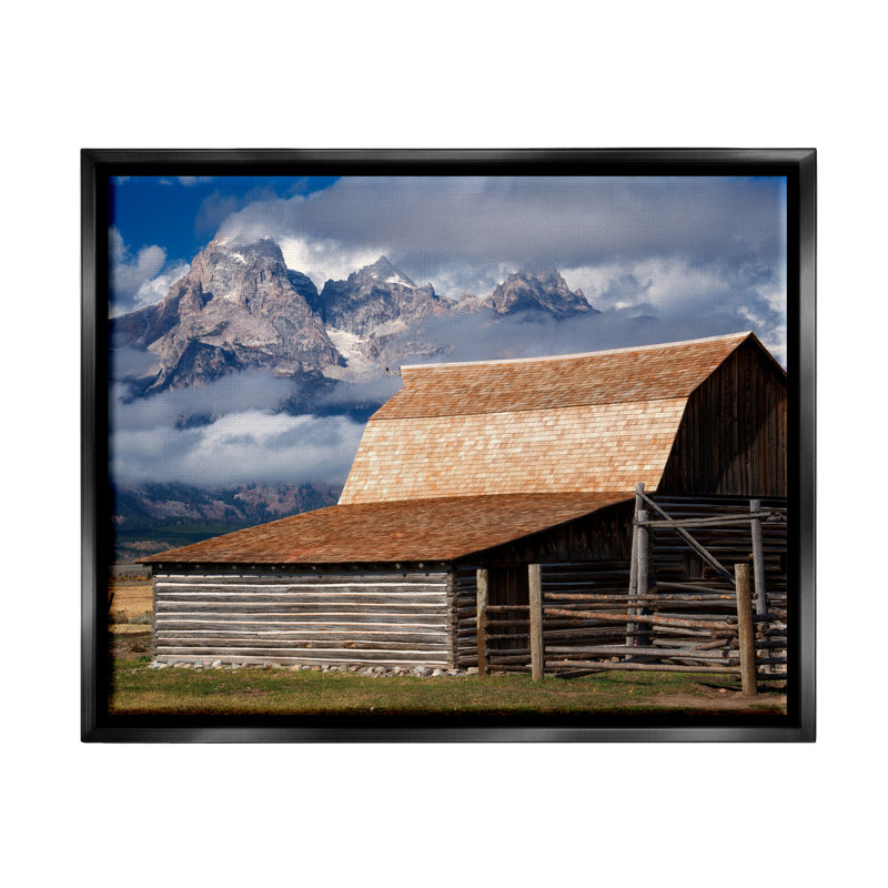 Photographie de chalet de campagne «Foggy Mountain Peaks» par Dennis Frates, H 17 po x l 21 po x P 1,7 po