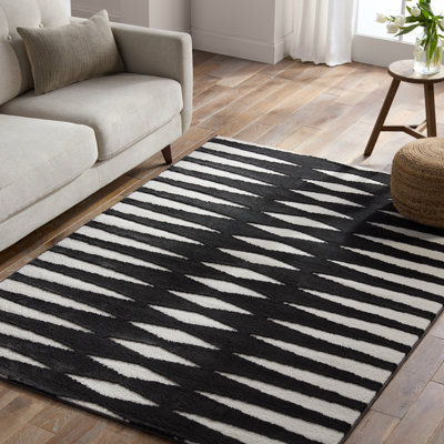 Ebern Designs Apyre Geometric Black/White Area Rug (18" Swatch)