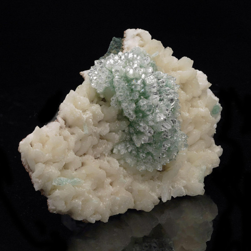 Apophyllite on Stilbite