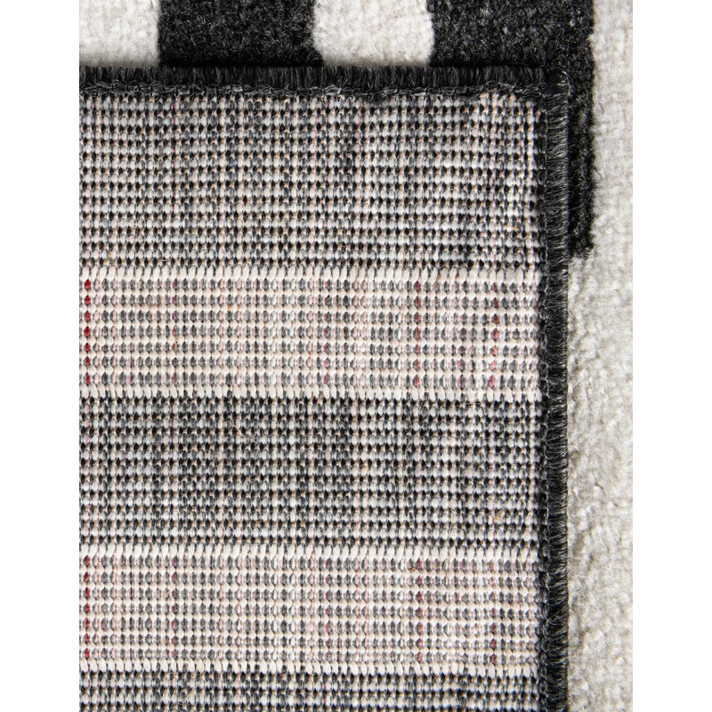 Tapis noir Latitude Run® Namsen Latitude Run®, Rectangle 5 pi 1 po x 8 pi