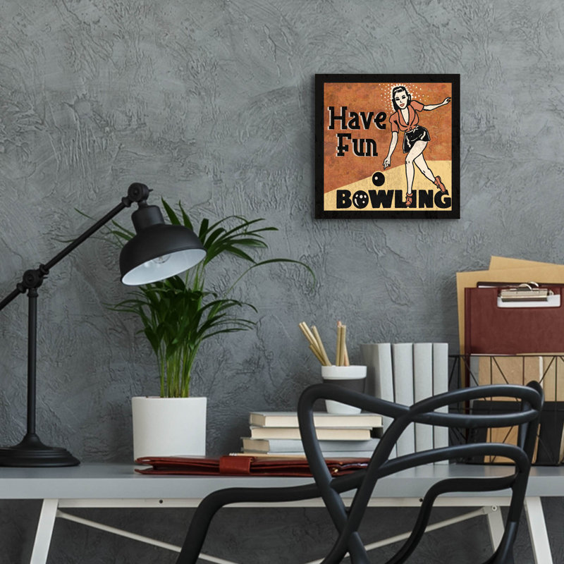 «Have Fun Bowling» par Erin Clark, art mural en verre acrylique, H 12 po x l 12 po x P 0,13 po