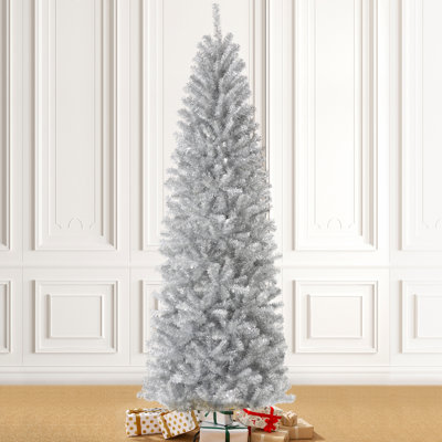 Arbre de Noël pin élancé