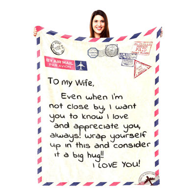 Heartfelt Hugs Throw Blanket - Perfect Gift for Wife on Mother's Day or Birthday
