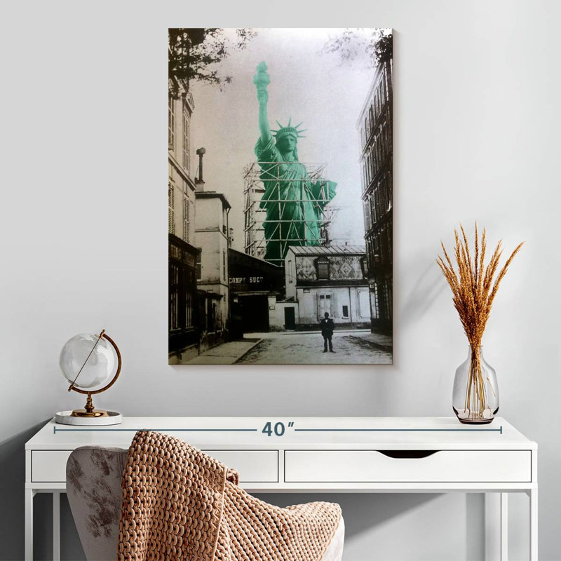 Aime Lady Liberty Construction 1885, H 30 po x l 20 po