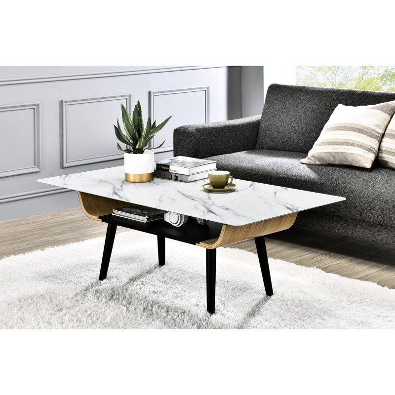 Table basse de 47 po avec rangement dichromatique, plateau en verre marbré et pieds évasés, plateau blanc texturé, pieds noirs, nivellement réglable