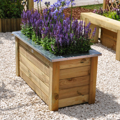 Estinnes Wooden Planter Box