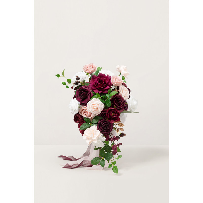 Bouquet de mariée cascade Ling's Moment, couleur Marsala et Crème, Marsala et rosé