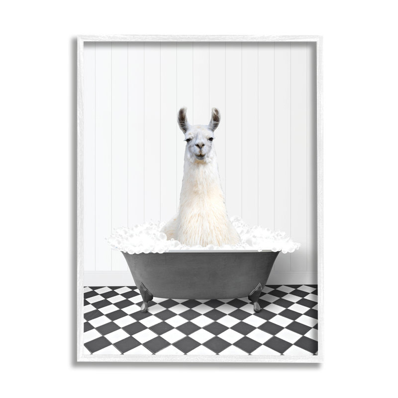 «Trinx Vintage Bathroom Llama», art de la giclée encadrée par lettré et doublé, H 20 po x l 16 po x P 1,5 po