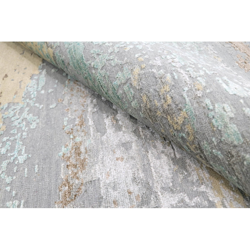 Tapis unique argenté / doré / bleu 8 pi x 9 pi 11 po