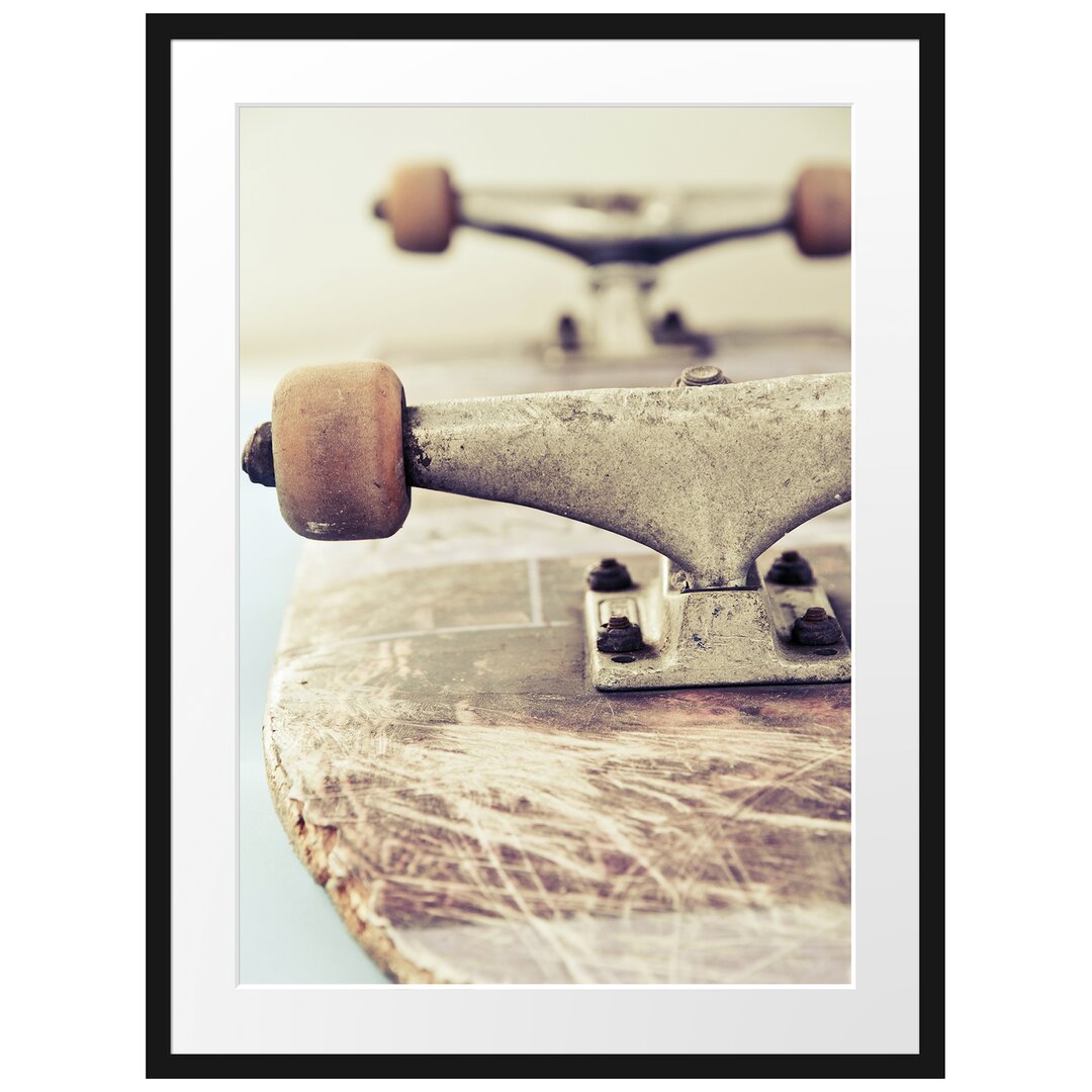 Gerahmtes Poster Skateboard schwarz weiß