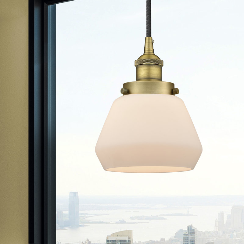 Luminaire suspendu conique à 1 lumière Cahn, Blanc, Laiton brossé