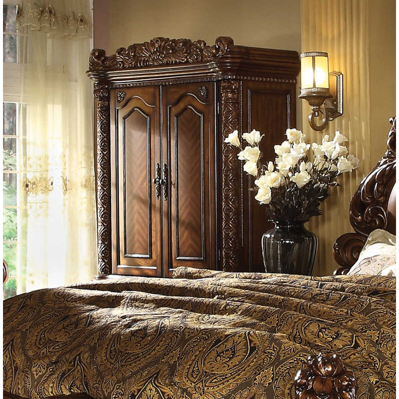 Carlene Armoire