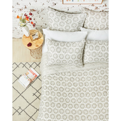 Hinton Cotton Floral Quilt