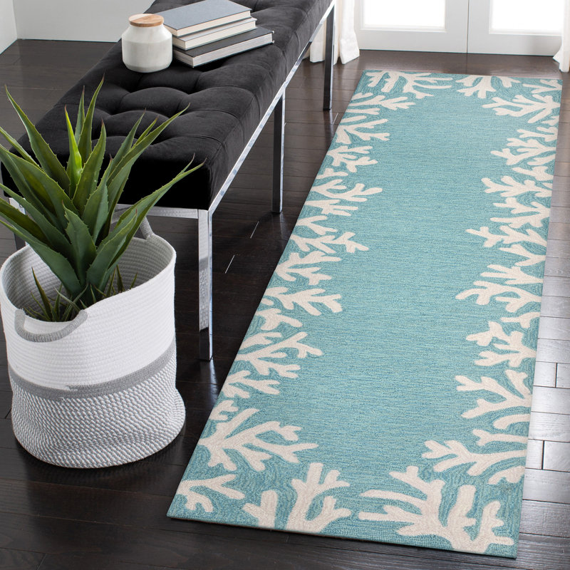Bellavia Hand Tufted Floral Indoor/Outdoor Rug, Rectangle 2' x 5'