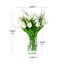 Mélange de tulipes artificielles dans un vase