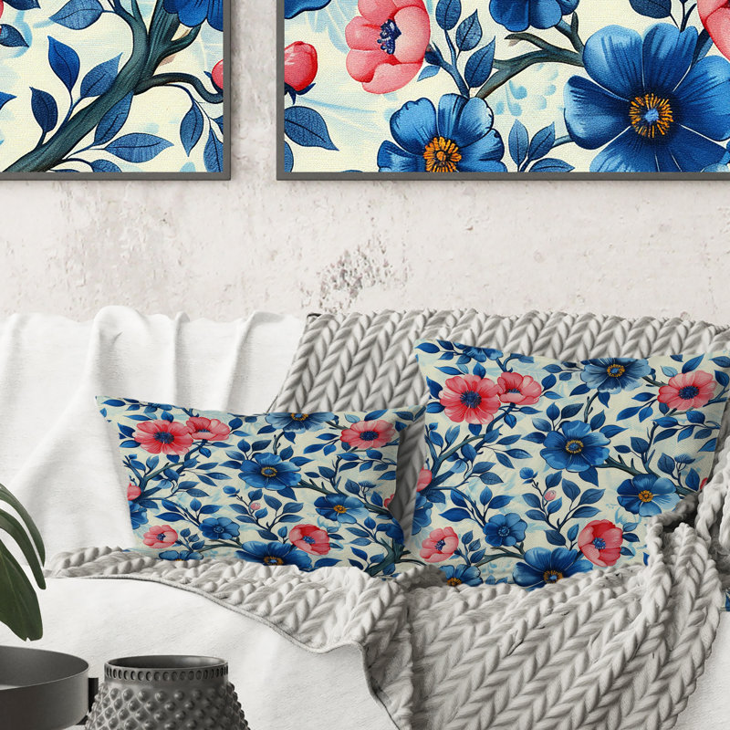 Coussin décoratif traditionnel bleu et rose, H 16 po x l 16 po