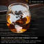 Ensemble de carafe à whisky Ship in a Bottle - Élégant carafe à décanter en verre de 40,5 oz avec 2 verres assortis - Décoration nautique unique pour bar à domicile - Cadeau idéal pour les amateurs de whisky, les papas et les maris