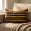 Luxueux oreiller luxueux-672579593-672579596