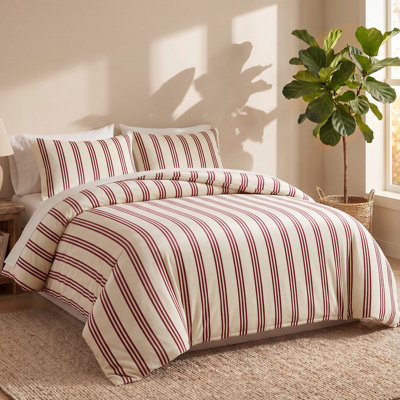Burgundy Striped Comforter Set Queen Size, Ultra Soft Plush Velvety Fleece Bedding Set with 2 Pillowcases,Vintage Triple Stripe Design,Cozy Classic Cottage 3-Piece Bed Set