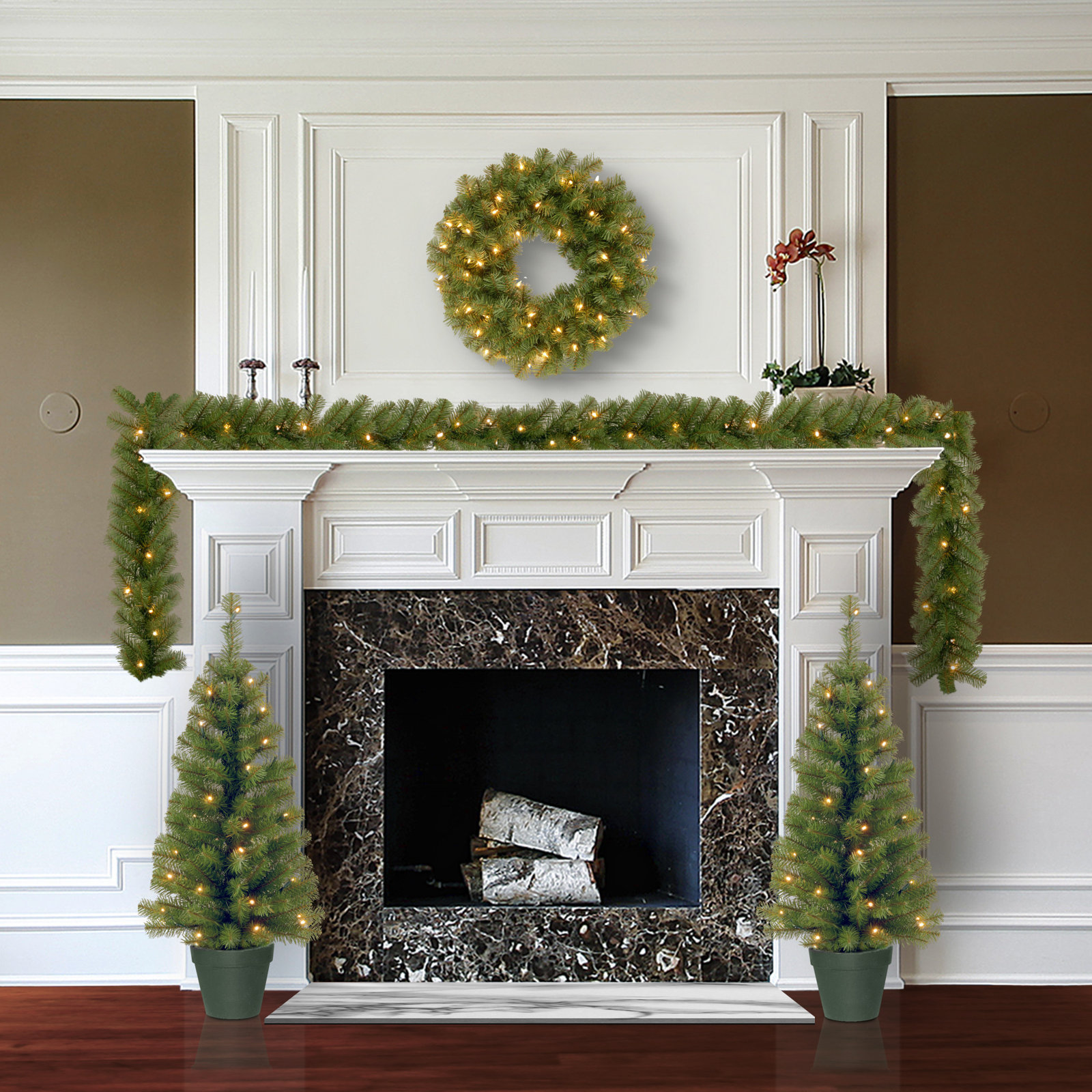 Potted 3' Pre-Lit Spruce Tree