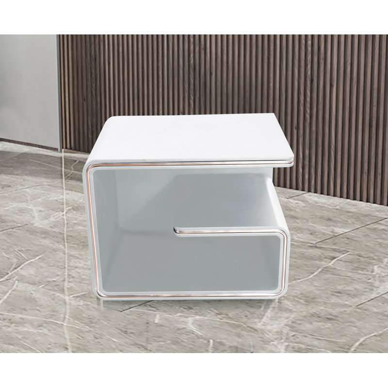 Table de chevet, Blanc