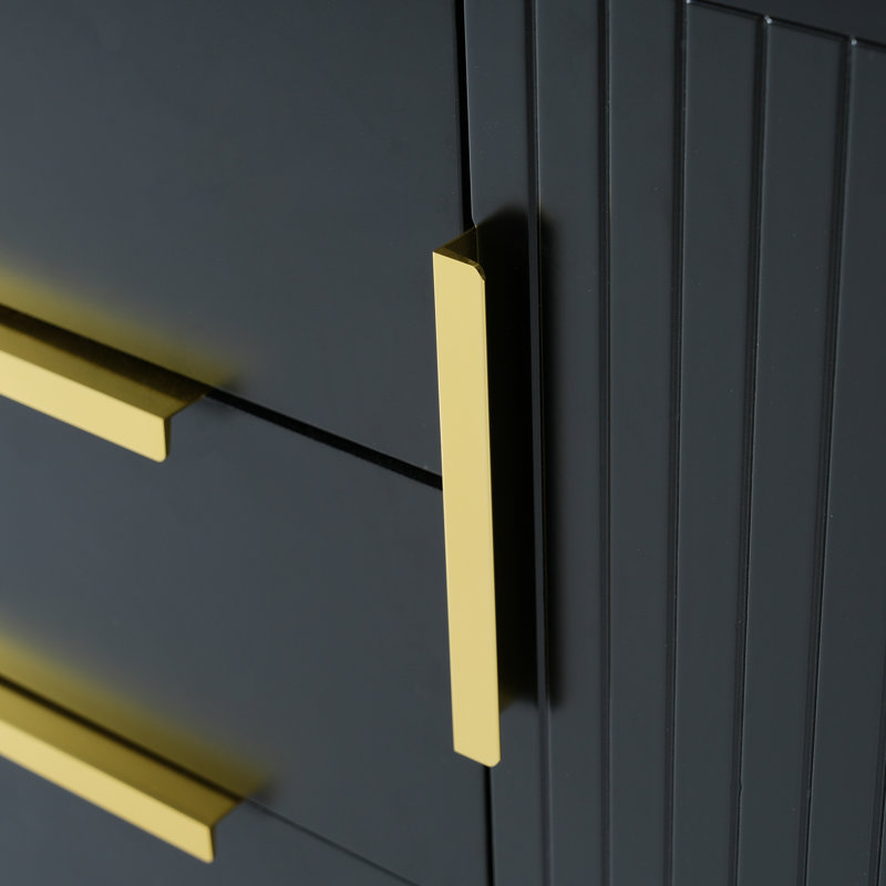 Élégance sans effort dans le rangement de la salle de bain: fabrication en MDF avec conception murale moderne pour un gain de place et de style