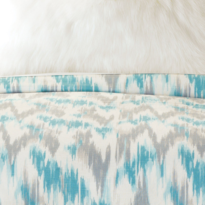 Eloise Comforter Set