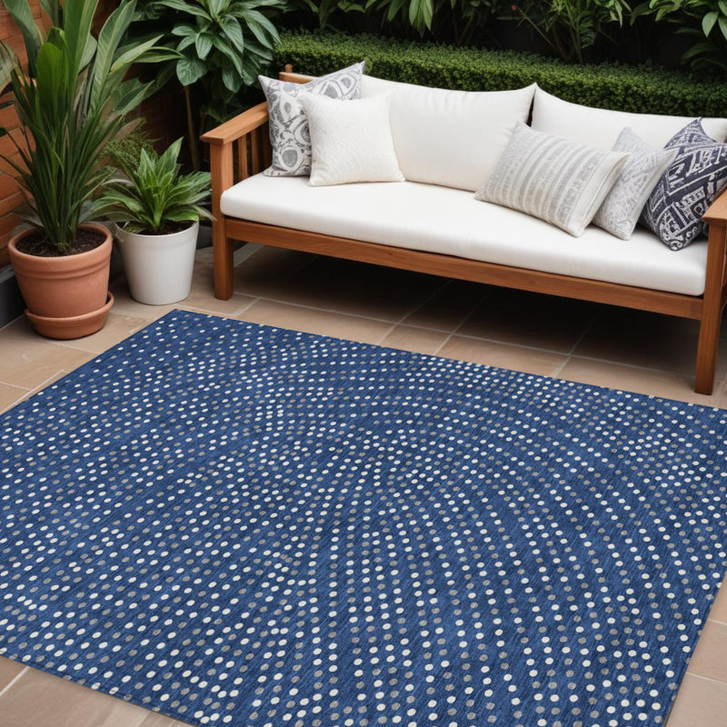 Tapis extérieur lavable à pois bleu marine 9 pi x 12 pi