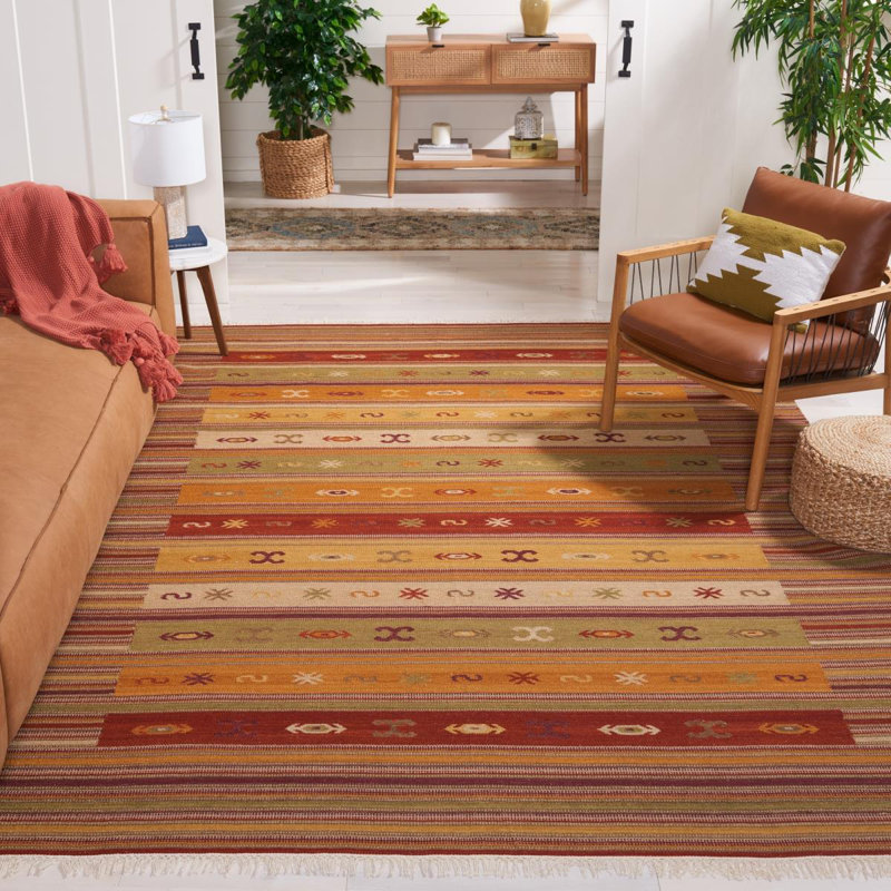 Bennett Handwoven Wool Burgundy Rug