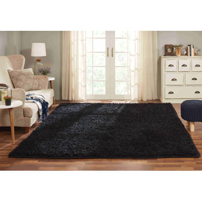 Tapis noir à poils longs Headrick