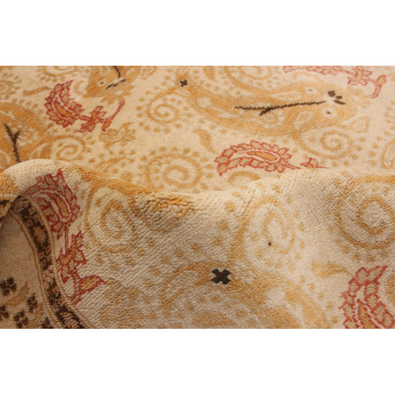 Tapis de bois one-of-kind-noué la 2010 ushak crème 4 pi 2 po x 5 pi en laine de 10 po Sturges