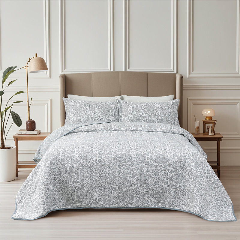 Ensemble de courtepointe d'été brodée 3 pièces avec couvre-lit matelassé à motif de broderie jacquard Marina
