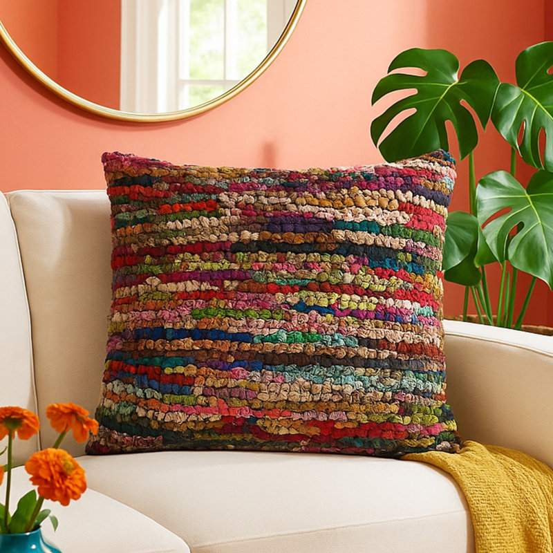 Housse de coussin rouge / multicolore tissée à la main avec matériaux abstraits recyclés, polyester