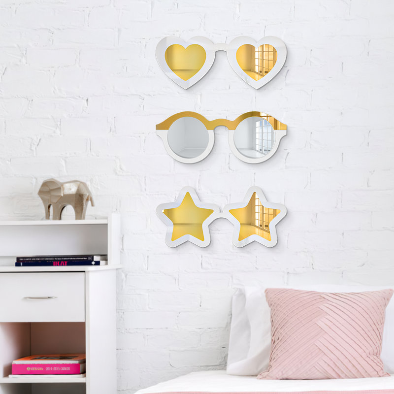 Miroir avec lunettes de soleil et décoration murale, H 36 po x l 24 po x P 1,00 po, Or