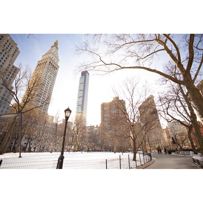 Madison Square Park at Winter par Espiegle, H 24 po x l 36 po