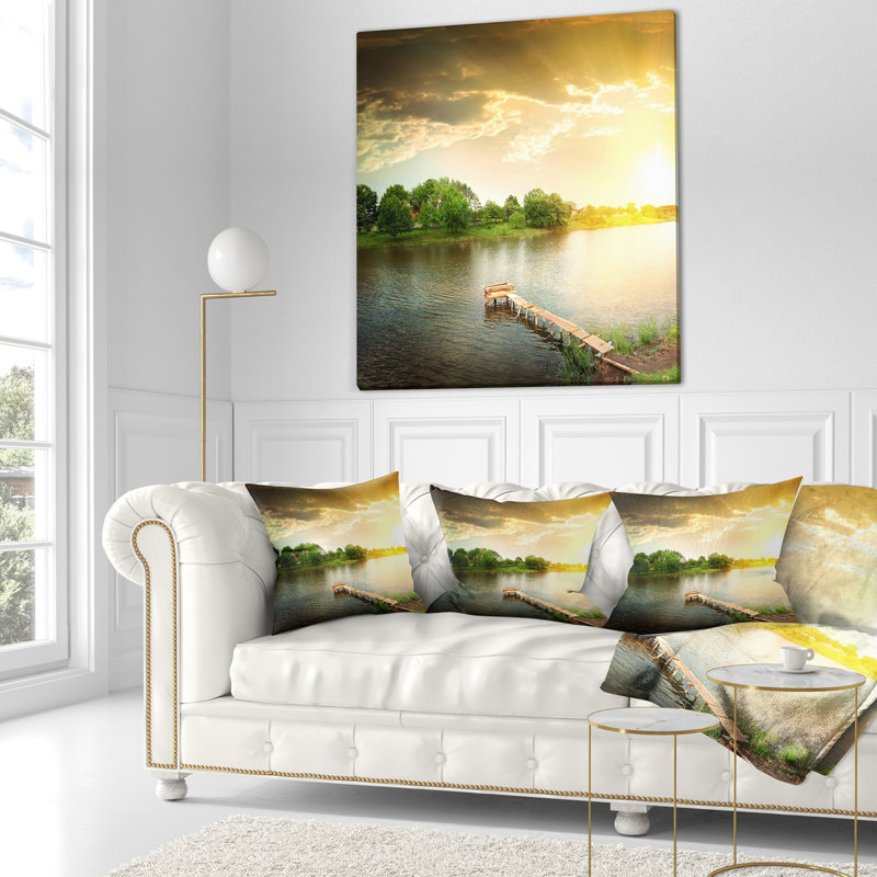 Lac sous le soleil du soir - coussin à imprimé paysage, 16 po x 1 po, Coussin décoratif