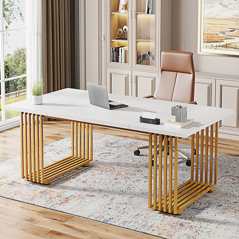 Bureau de direction moderne, grand bureau d'ordinateur avec pieds en métal