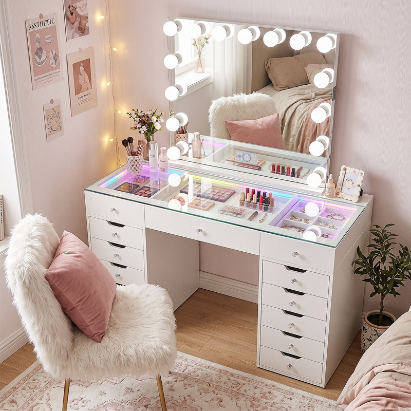 Grande coiffeuse de 150 cm avec miroir de maquillage de style hollywoodien, plateau en verre HD, bandes lumineuses RVB intégrées, 13 grands tiroirs et montage facile en 3 pièces.