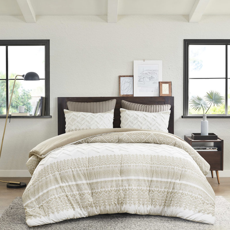 Full/queen 3 Piece Comforter . Chenille Tufting Detail. Taupe Print. Fill. 2 Shams. . Classic Bedroom Appeal Size . . Includes Elegant Look