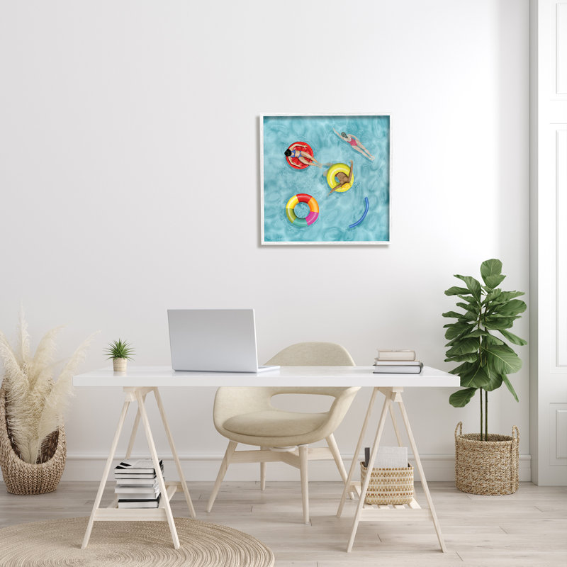 «Swimmers in Pool Inner Tube Cool Blue Water» - Peinture, H 24 po x l 24 po x l 1,5 po, Giclée encadrée blanc bord de mer