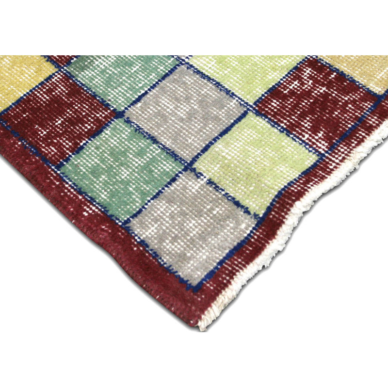 Tapis de couloir unique en laine noué à la main de style années 1960 de 4 pi 8 po x 9 pi 6 po rouge de taille 5 pi x 8 pi en rouge / bleu / vert