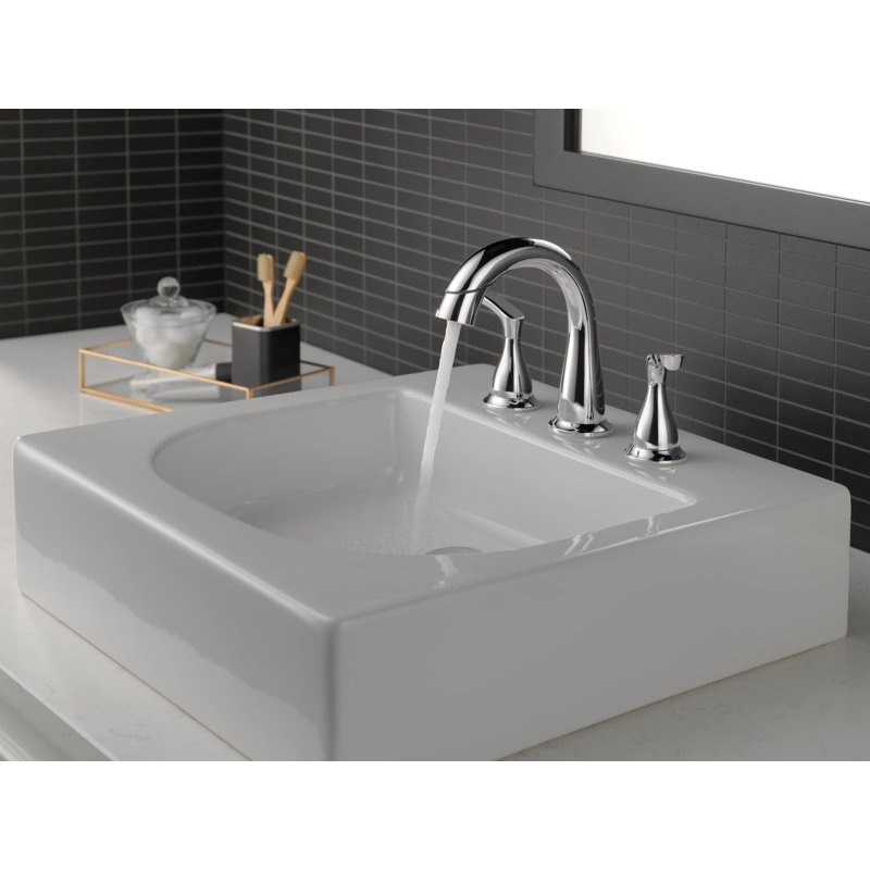 Broadmoor Widespread Pull Out Sprayer Bathroom Faucet, 2-handle Bathroom Sink Faucet with Drain, Chrome