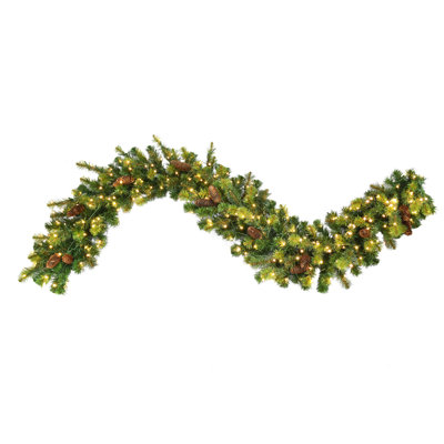 DELUXE VILLAGE MIX PINE GARLAND